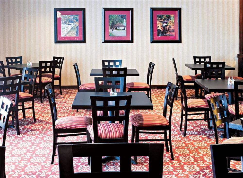 Quality Inn Lexington -Horse Park Ресторан фото