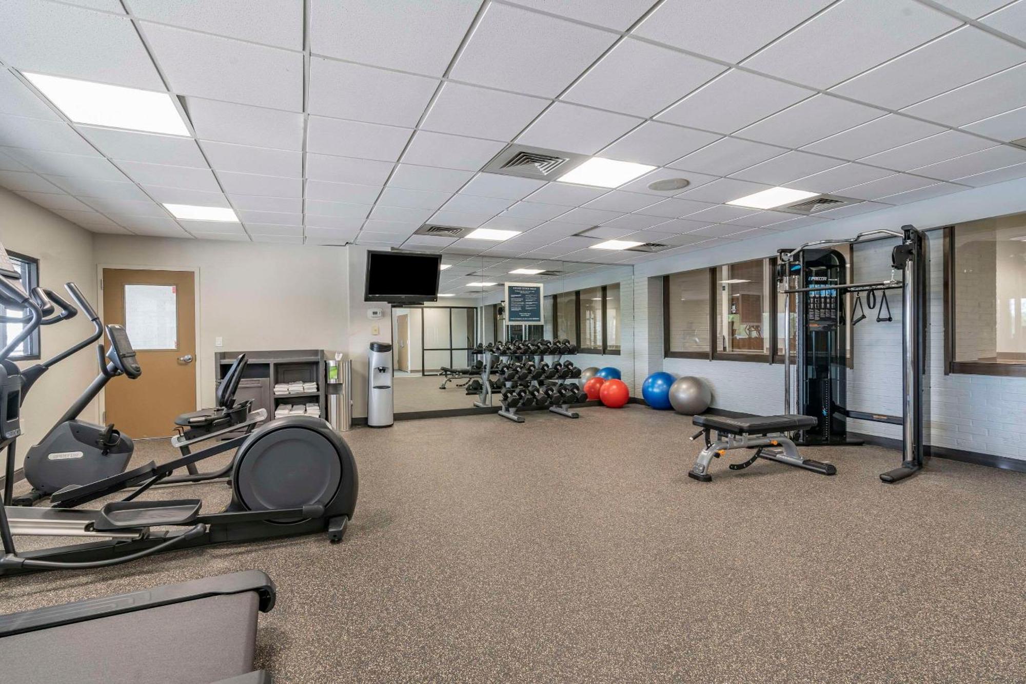 Quality Inn Lexington -Horse Park Экстерьер фото